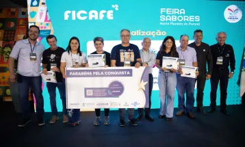 Produtores do Norte Pioneiro recebem selo de qualidade durante feiras agrícolas