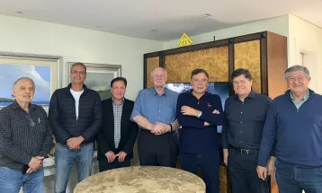 Baleia Rossi convida Alvaro Dias a retornar ao MDB em encontro em Curitiba