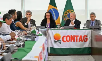 Envolvida em fraudes no INSS, Contag segue ampliando influência e recebendo benefícios do governo