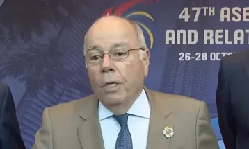 Brasil e EUA iniciam negociações para suspender tarifaço anunciado por Trump