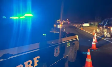 Homem morre atropelado por veículo Tesla na BR-376, em Marialva