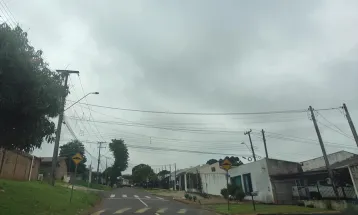 Segunda-feira (27) começa com cara de chuva em Cascavel