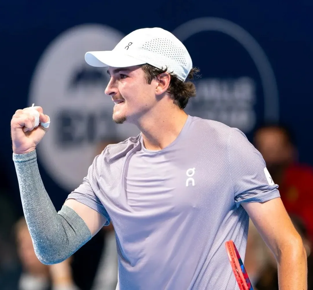 João Fonseca entra para o top 30 da ATP e iguala feito de Federer e Djokovic