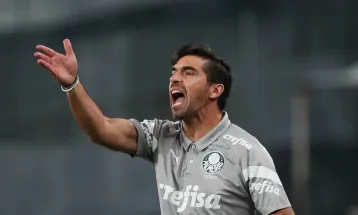 Abel Ferreira convoca torcida do Palmeiras e promete “noite mágica” na Libertadores