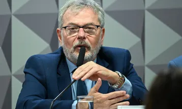 Ex-diretor do INSS é questionado sobre repasses de empresa ligada ao “Careca do INSS” em CPMI