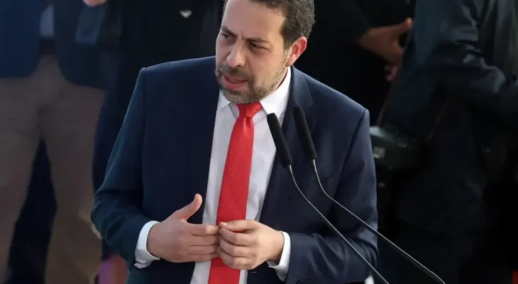 Boulos toma posse na equipe de Lula