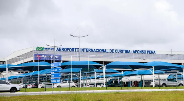 Polícia Federal apura falsa ameaça de bomba em aeronave no Aeroporto Internacional de Curitiba
