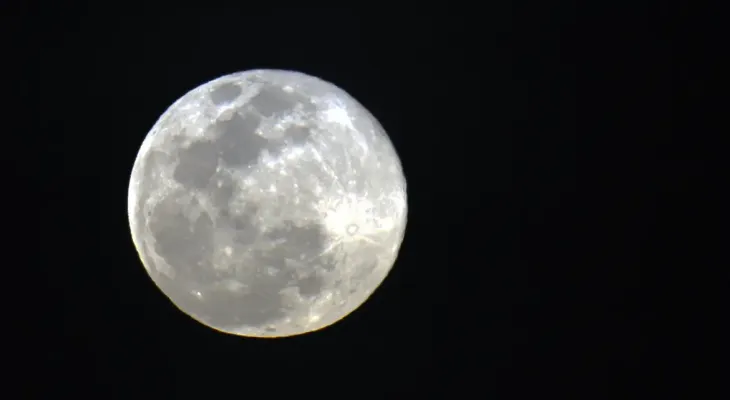 Segunda superlua do ano poderá ser vista no Brasil por 3 dias