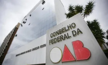 Advogada flagrada em penitenciária teria pedido visita íntima a preso antes de episódio em Blumenau