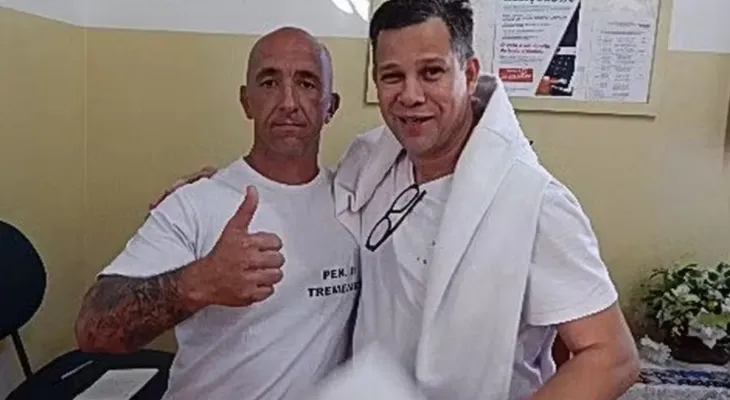 Ex-prefeito de Ferraz de Vasconcelos critica série “Tremembé” e diz que ator que o interpreta é “feio”