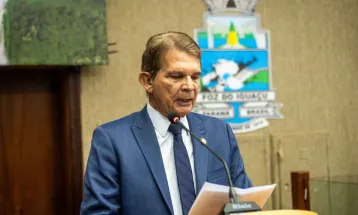 Prefeitura de Foz nega acusações de intimidação envolvendo prefeito e diretora da rede municipal