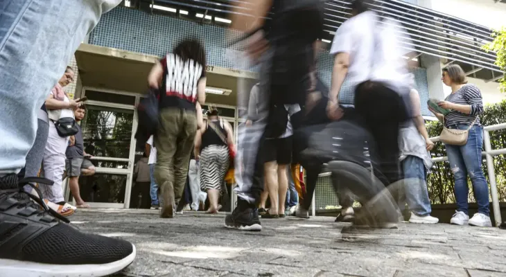 Entenda como é calculada a nota das provas objetivas do Enem 2025