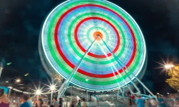 Cascavel celebra 74 anos com festa, shows e abertura oficial do Natal de Luz e Paz