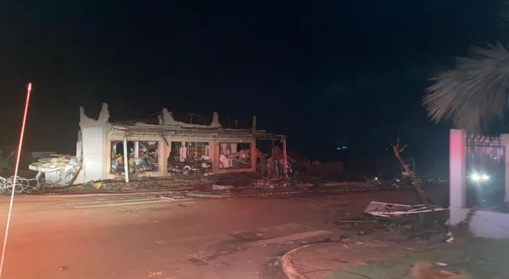 Duas pessoas estão desaparecidas após passagem de tornado, diz Defesa Civil