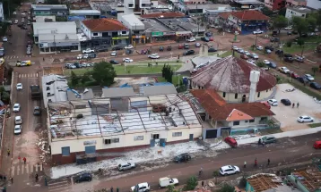 Governo aciona Caixa para liberar FGTS a vítimas de tornado no Paraná