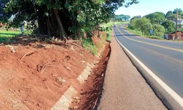 EPR Iguaçu realiza operação Pare e Siga na BR-163 para obras de drenagem em Lindoeste