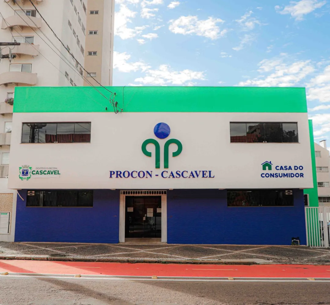 Procon alerta consumidores de Cascavel para golpes e falsos descontos na Black Friday