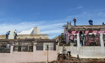 Defesa Civil entrega mais de 5 mil telhas e Estado inicia reconstrução em Rio Bonito do Iguaçu