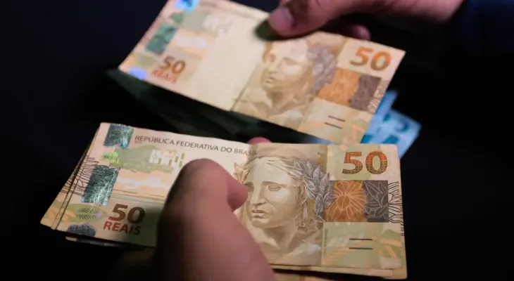 Brasileiros sacaram R$ 455,68 milhões esquecidos em bancos em setembro