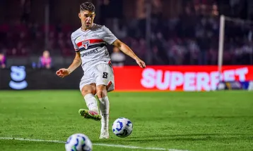 São Paulo informa que Oscar apresenta alterações cardíacas e está em observação no hospital