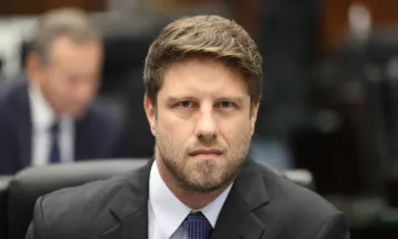 Requião Filho cobra governo do Paraná e diz que alta do ICMS anula queda da gasolina