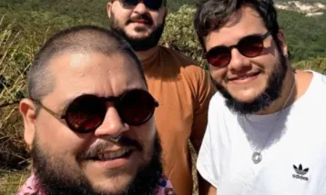 Justiça de Jataí reconhece união estável de trisal formado por três homens