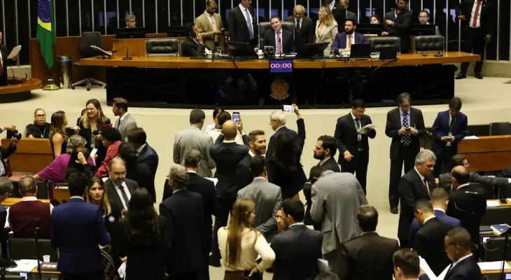 Motta adia votação de PL Antifacção para terça-feira (18)