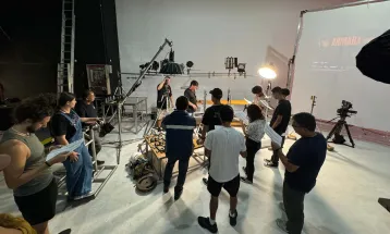 Curso gratuito de elétrica para cinema vai formar técnicos em oito cidades do Paraná