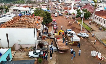 Reconstrução avança e 70% das casas de Rio Bonito do Iguaçu já têm novas coberturas após tornado