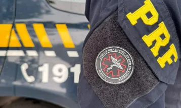 PRF salva bebê engasgado em frente à Unidade Operacional de Cascavel