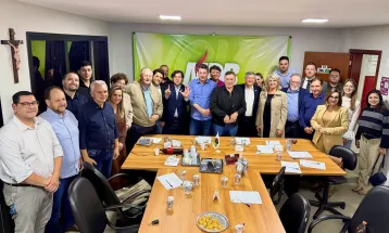 Eleições 2026: De volta à casa: Alvaro Dias “bate martelo” ao MDB