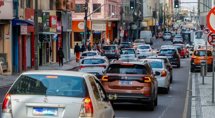 IPVA reduzido aumenta emplacamentos de carros em 52% no Paraná