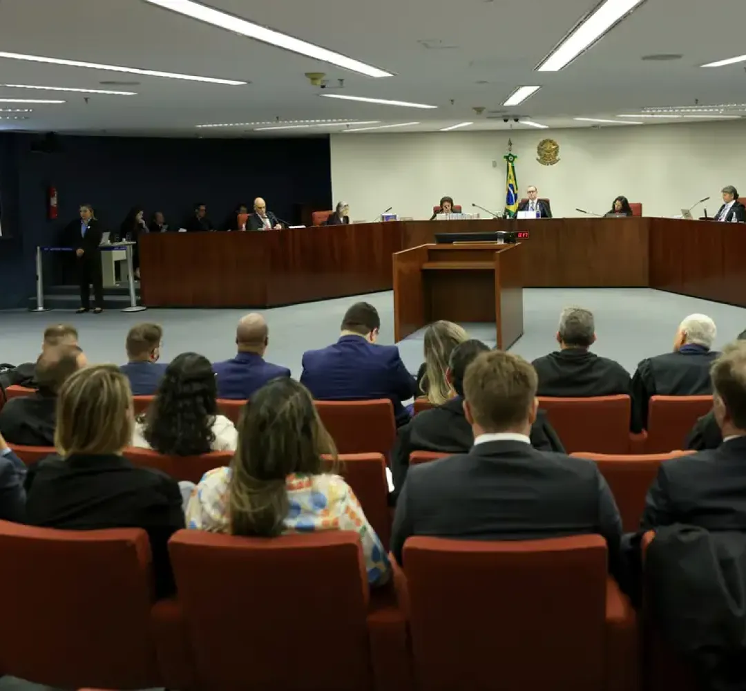 Câmara aprova texto-base do projeto de lei antifacção