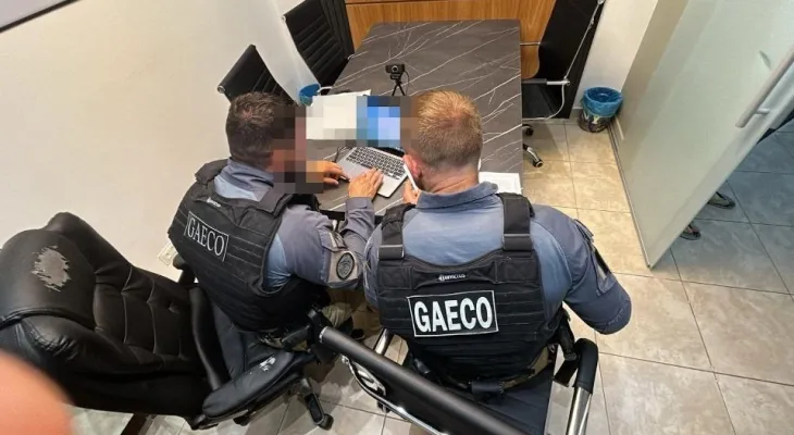 Gaeco mira policiais e empresários suspeitos de fraudar roubos de cargas no Paraná