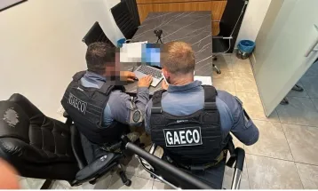 Gaeco mira policiais e empresários suspeitos de fraudar roubos de cargas no Paraná