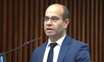 Deputado cobra uso de cláusula que reduziria tarifa de pedágio após arrecadação acima do previsto no Paraná