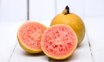 Receitas do Chef Ângelo Omar: o sabor da goiaba em mini sonhos, crumble e barbecue