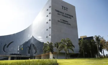 Base da Justiça do Trabalho continua desobedecendo Supremo e TST