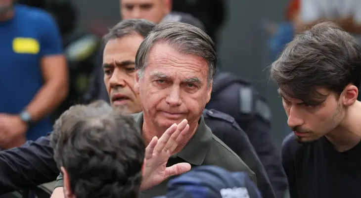 Bolsonaro passa por audiência de custódia neste domingo