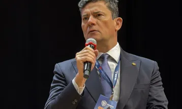 Moro propõe PEC para submeter ministros do STF a avaliação popular periódica