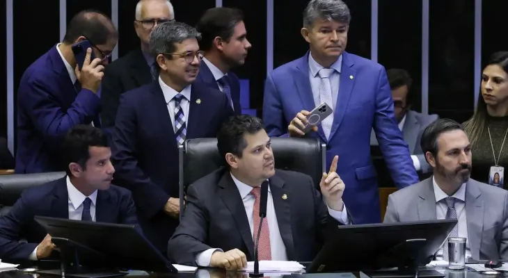 Congresso aprova crédito de R$ 42 bi para Previdência e Bolsa Família