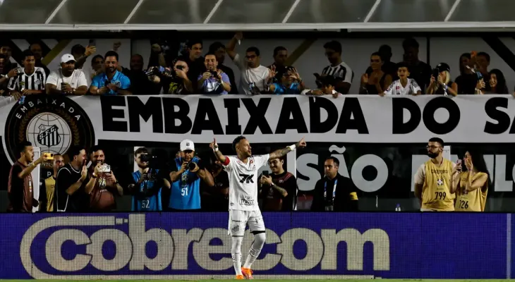 Brasileirão: Neymar marca, Santos vence e deixa zona de rebaixamento