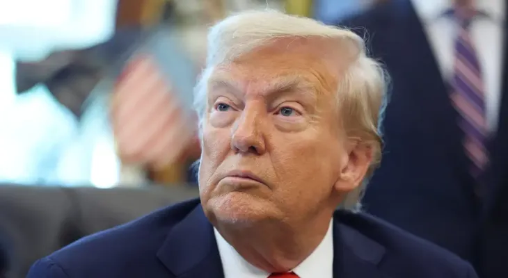 Trump diz em rede social que espaço aéreo da Venezuela está fechado