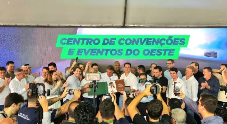 Governador anuncia R$ 200 milhões para centro de convenções
