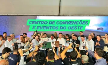 Governador anuncia R$ 200 milhões para centro de convenções