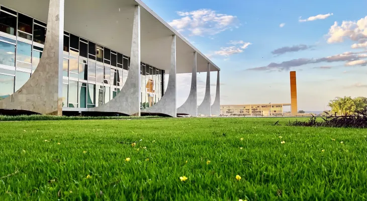 STF reafirma obrigatoriedade de filiação partidária e veta candidaturas avulsas no país