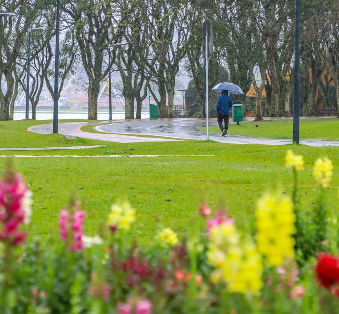 Paraná teve novembro atípico com chuvas acima da média e três tornados, aponta Simepar