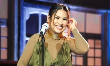 Simone Mendes fala sobre repercussão de não usar calcinha e anuncia novo DVD em Brasília