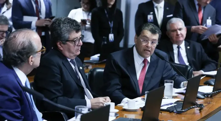 Comissão do Senado aprova aumento da taxação de fintechs e bets