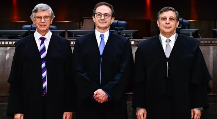 TRT-PR empossa nova Presidência para o biênio 2025-2027